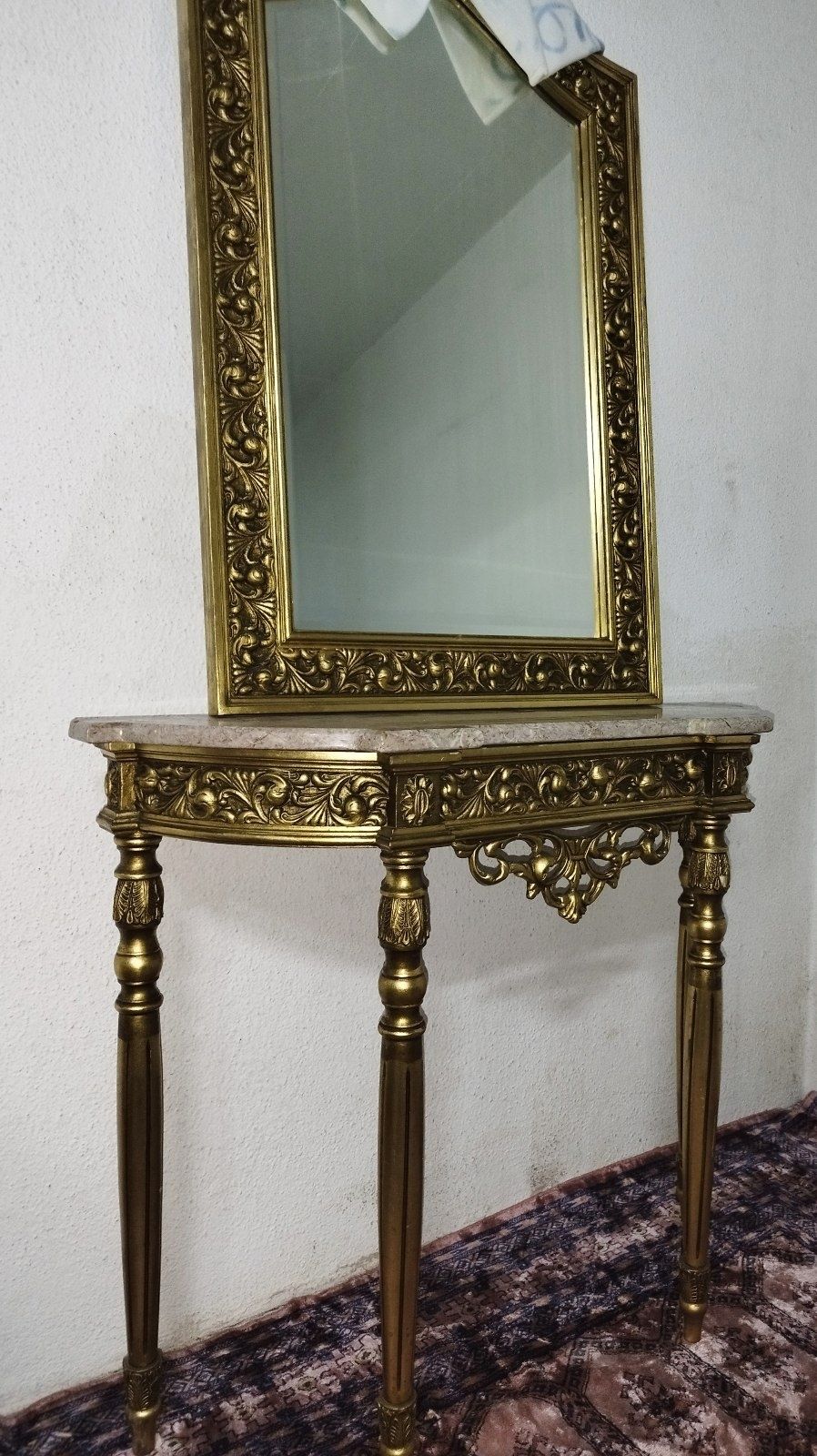 Consola em talha Dourada