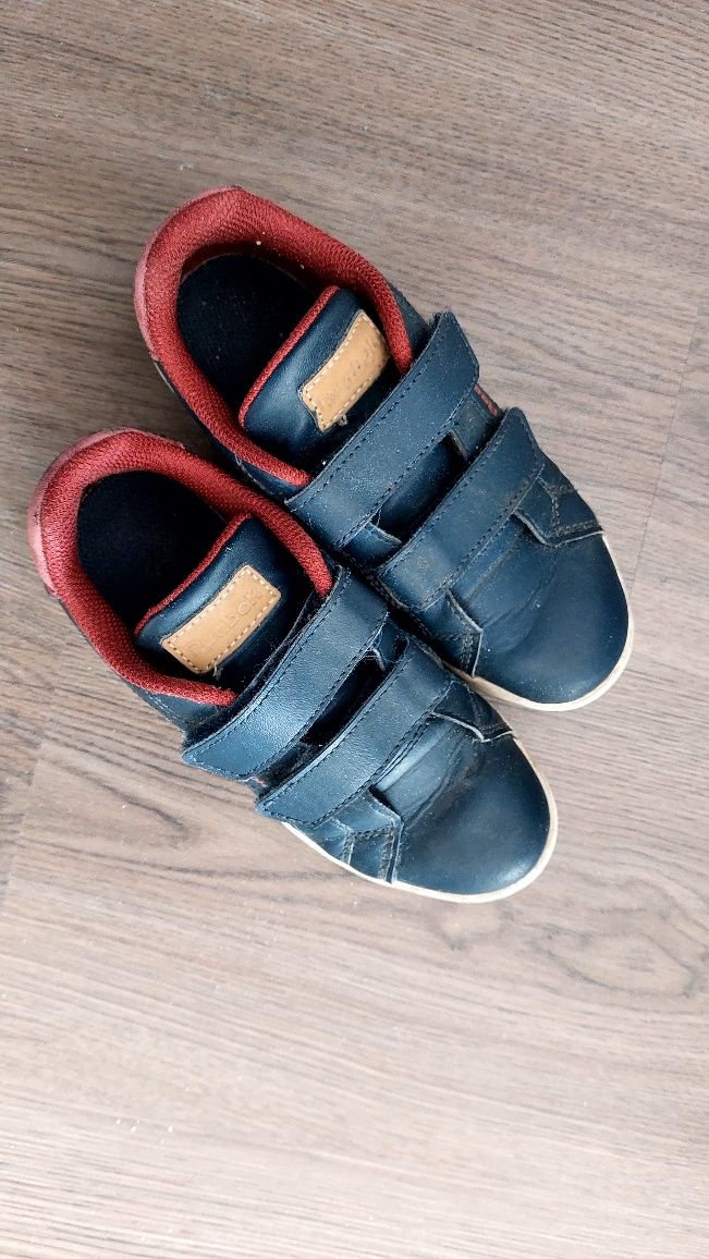 Półbuty Reebok, rozm. 29
