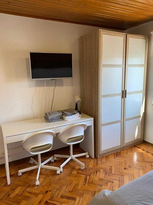 Quarto Suite Casal Corroios