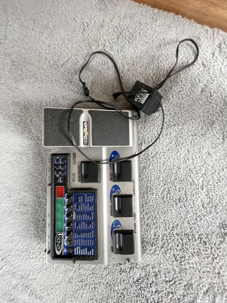Muliefekt digitech korg zoom gitara gitarowy struna