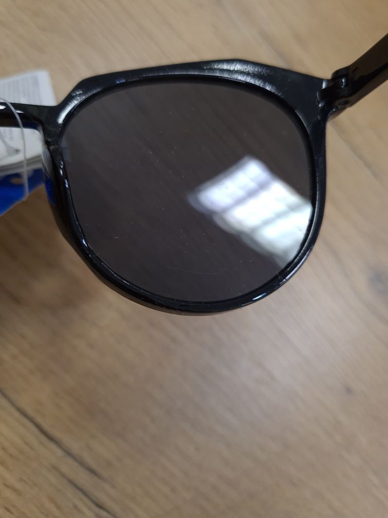 Okulary przeciwsłoneczne nowe czarne