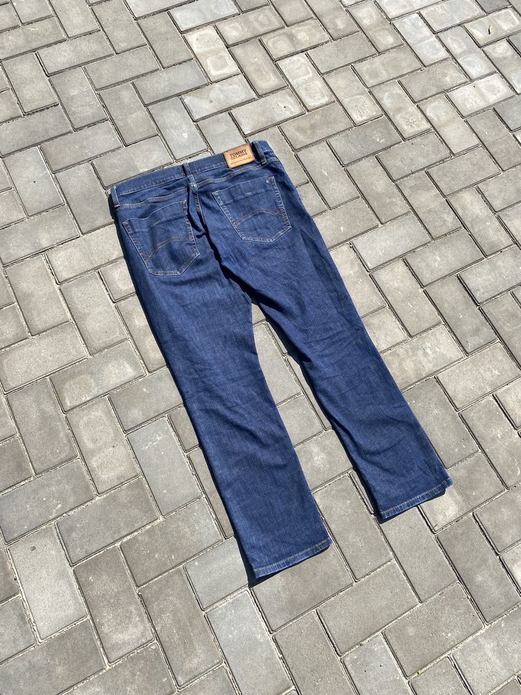 джинсы Tommy Jeans