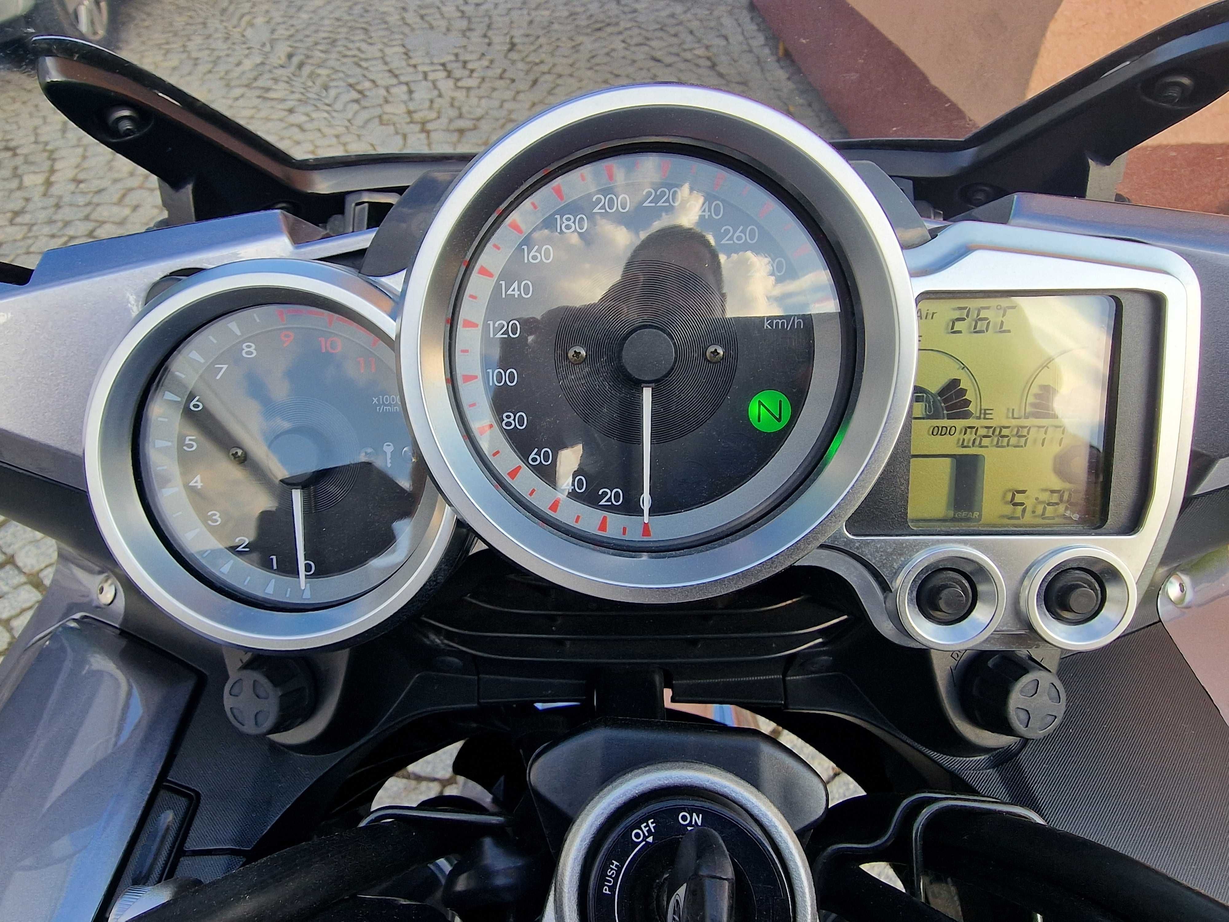 Motocykl Yamaha FJR 1300
