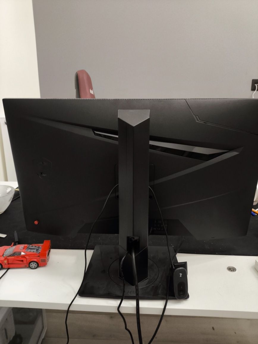 Монітор MSI G274QPX