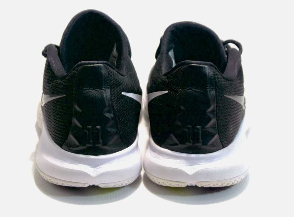 Баскетбольные кроссовки Nike Kyrie Flytrap, 43-43,5 р.