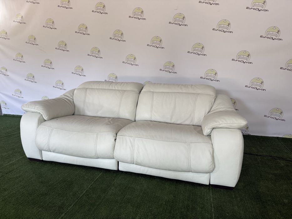 Стильний шкіряний диван електрореклайнер білий колір з Німеччини