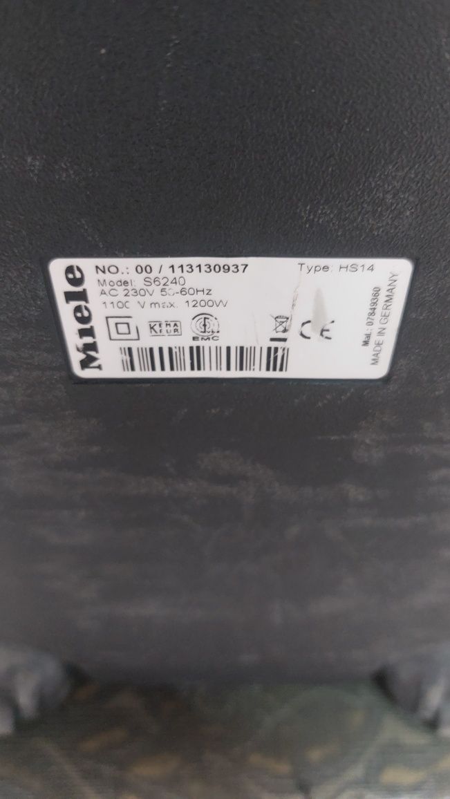 Порохотяг пилосос Miele S6240