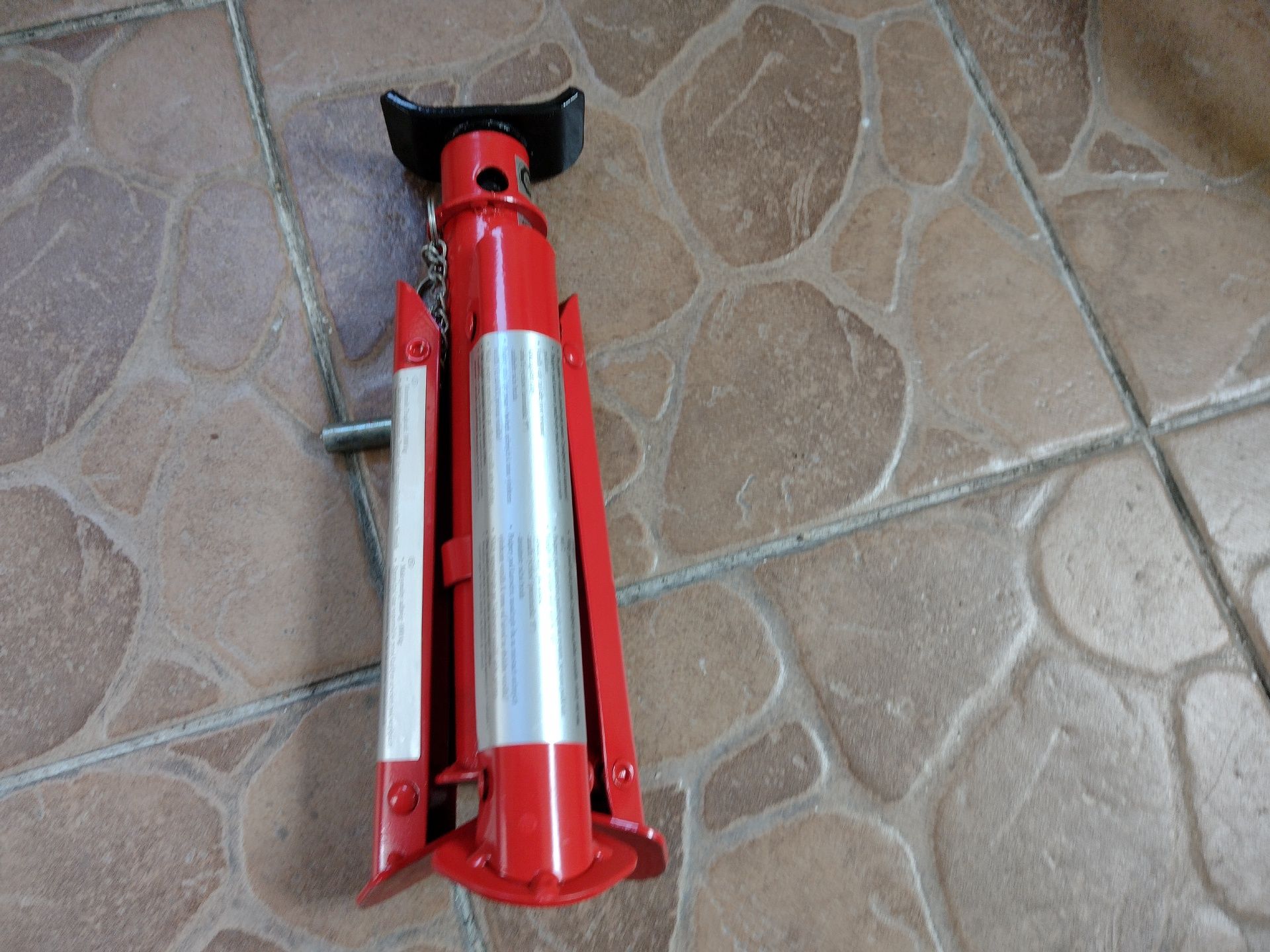 Stojaki podpórki pod samochód do 2 ton