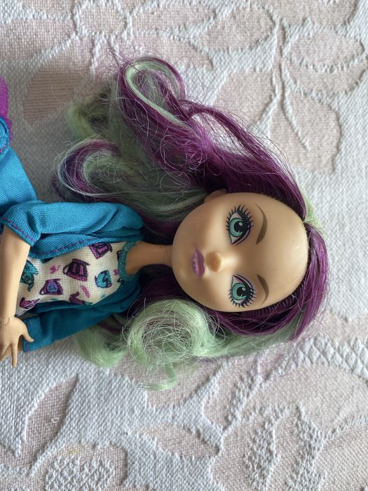 Boneca Madeline Hatter de Ever after High