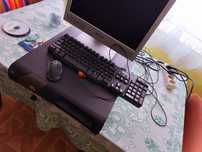 Sprzedam komputer