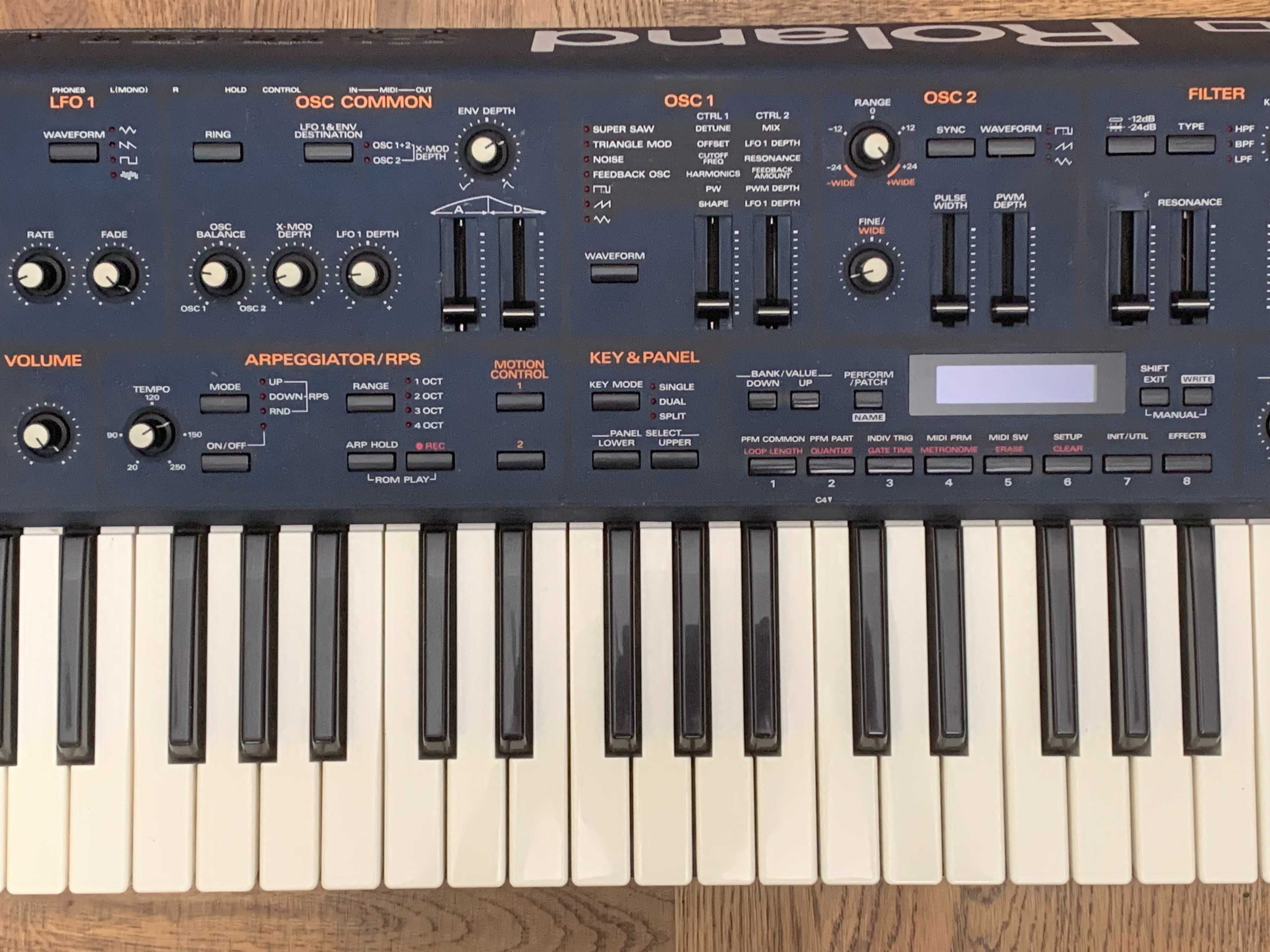 Roland JP-8000 syntezator, virtual analog, trance, techno, dance