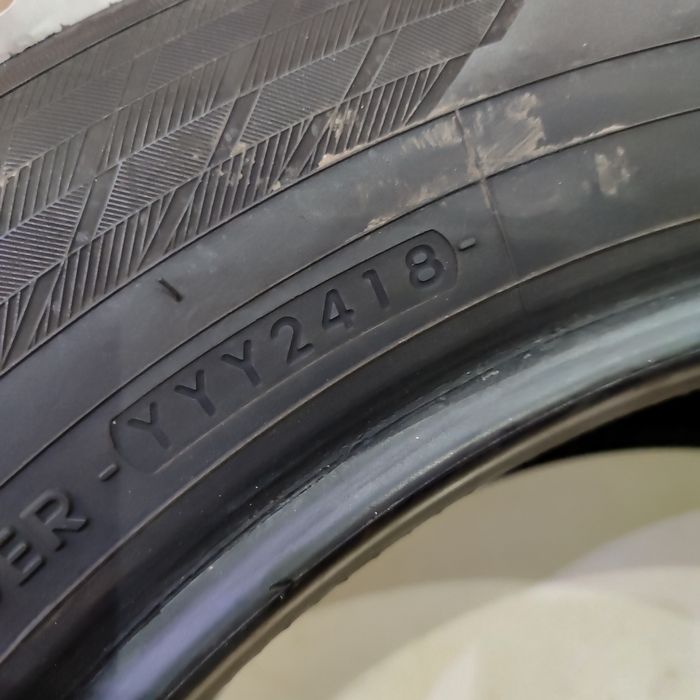 R17 215/60 Зима Автошини Шини Резина