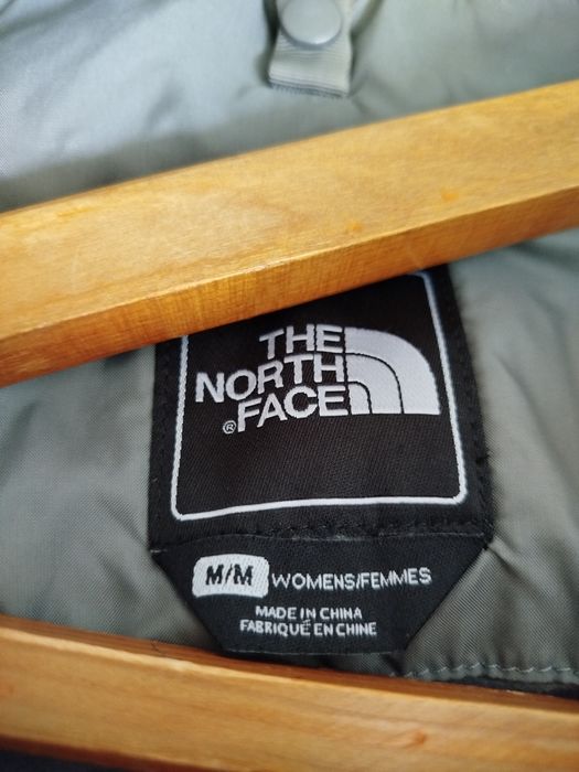 Вітровка жіноча The North Face розмір М