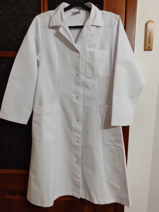 Długi fartuch laboratoryjny + okulary ochronne gratis