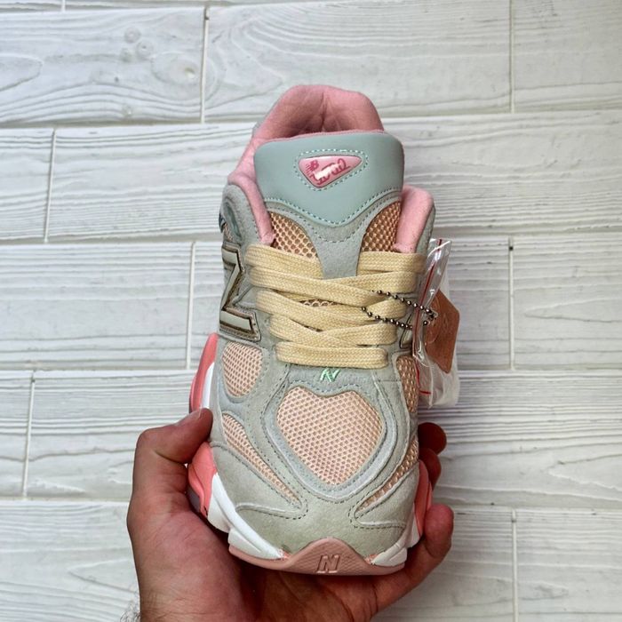 Жіночі кросівки new balance 9060