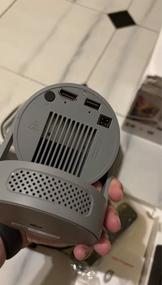 Projetor HY300Pro+ Mini — NOVO (usado só para teste) | 70€