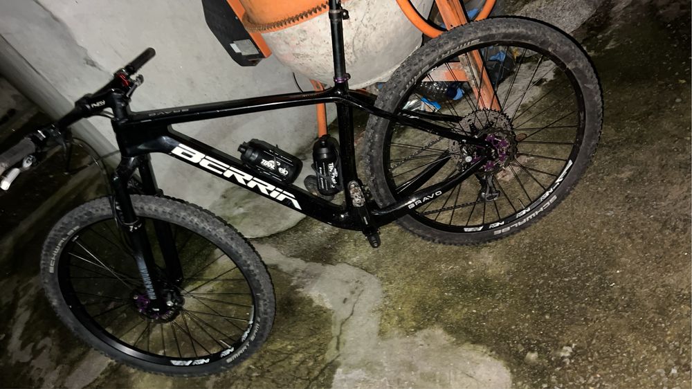 Berria Bravo Carbono 29  Alta Performance a Preço Imbatível