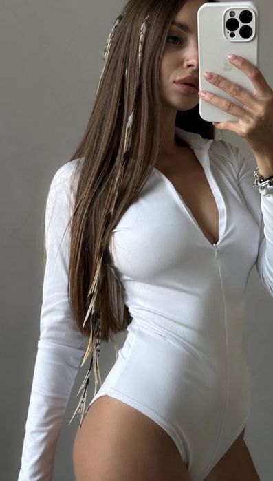 Боді жіноче біле