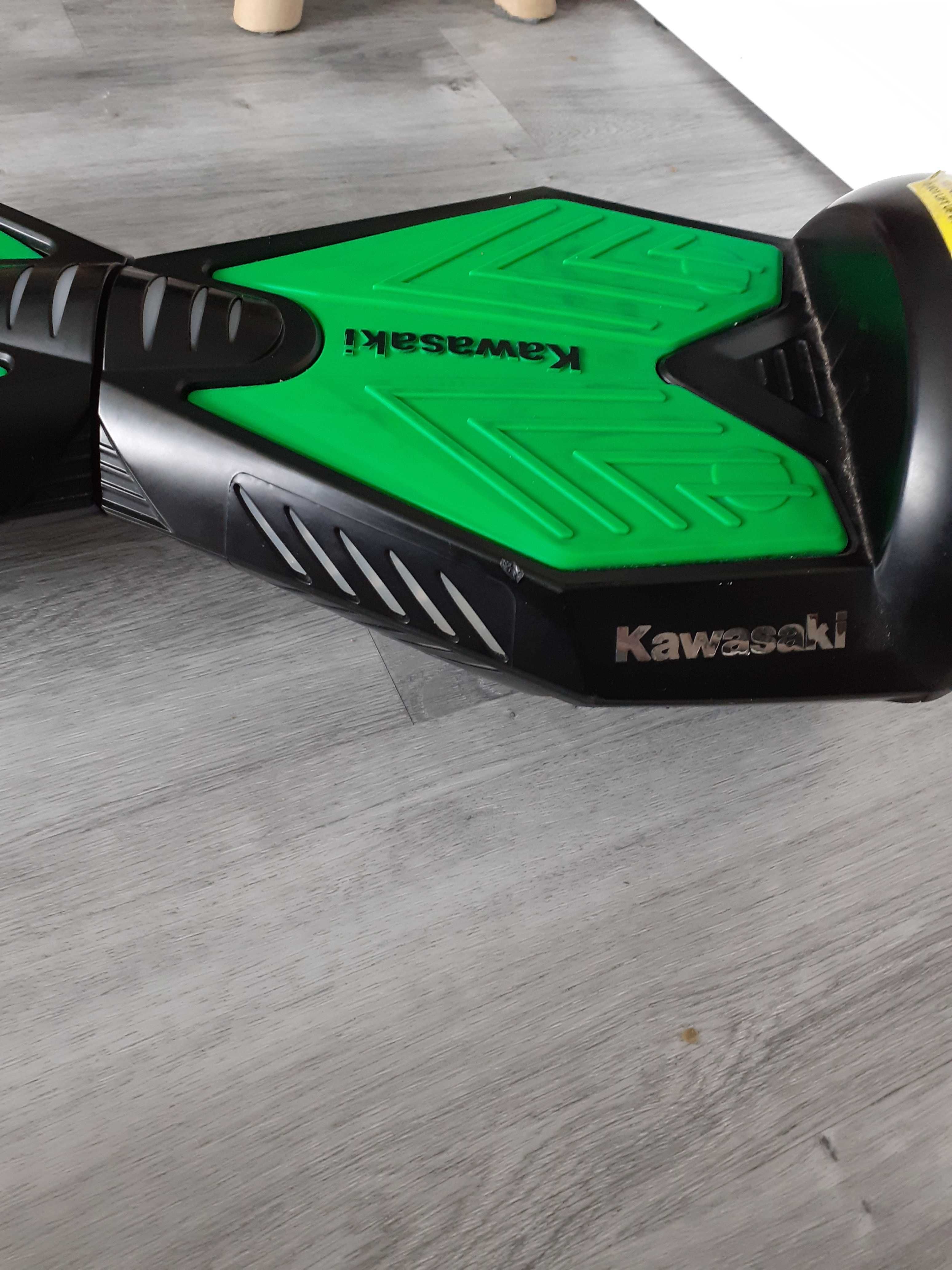 Deskorolka elektryczna firmy "Kawasaki"