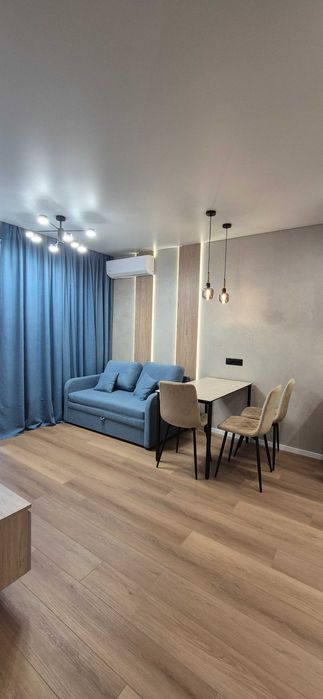 Продам квартиру в ЖК Варшавський 2