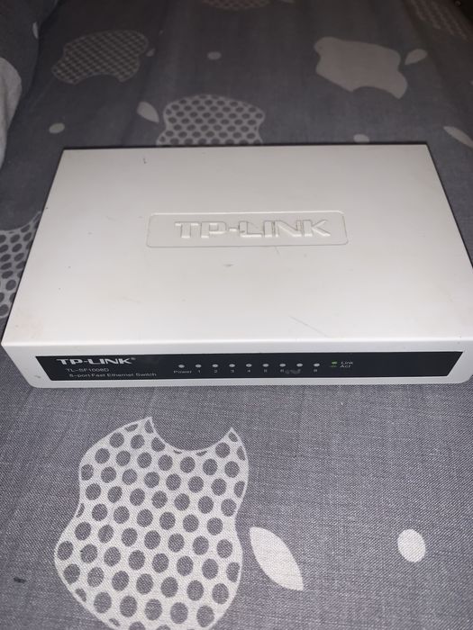 Сетевой коммутатор TP-Link TL-SF1008D