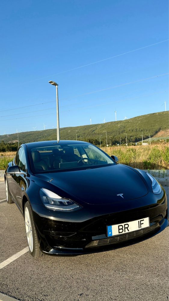 Tesla Model 3 - tração traseira - 45 mil km