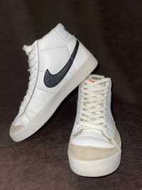 Кросівки Nike Blazer Mid 77 Vintage White Black