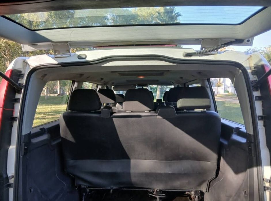 Mercedes vito 9 lugares  2011