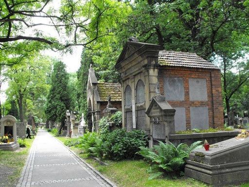 Sprzątanie grobów SZYBKI termin realizacji