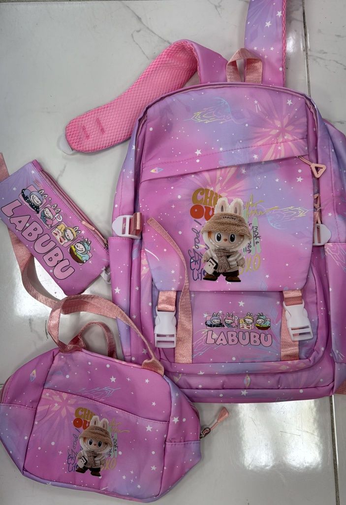 Mochila lábubu completa