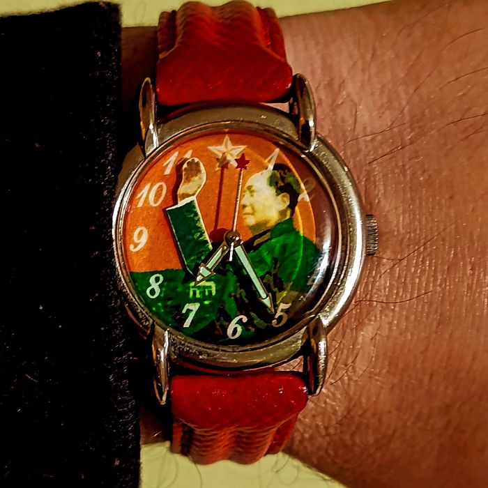 Годинник наручні бу