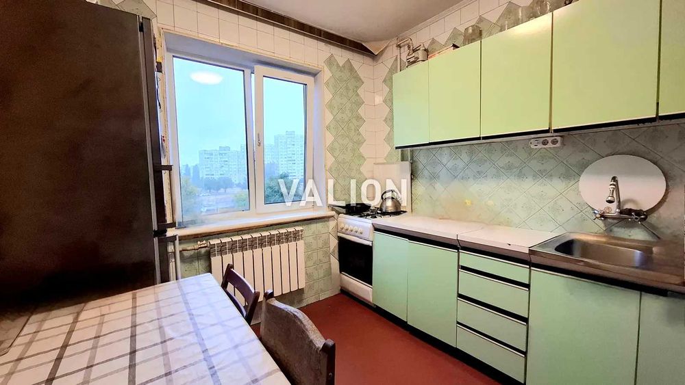 Продаж 3-кімнатної квартири Троєщина, вул Оноре де Бальзака