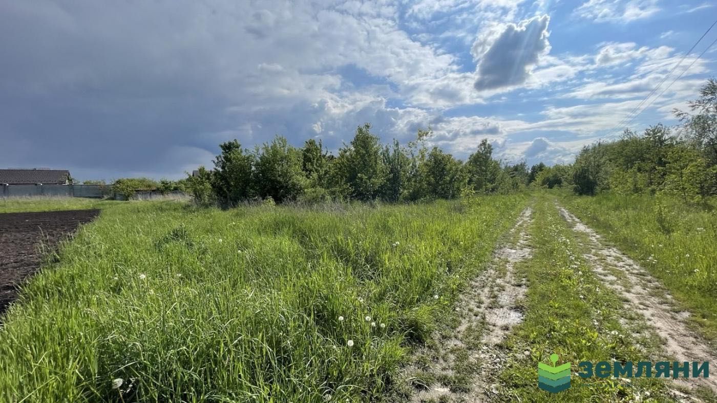 Продається ділянка 17 сот під будівництво в с. Підпечери