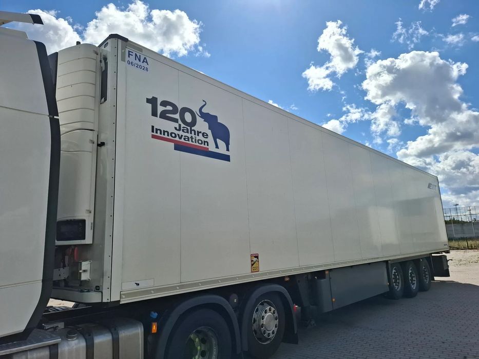 Schmitz Cargobull SKO 24/L