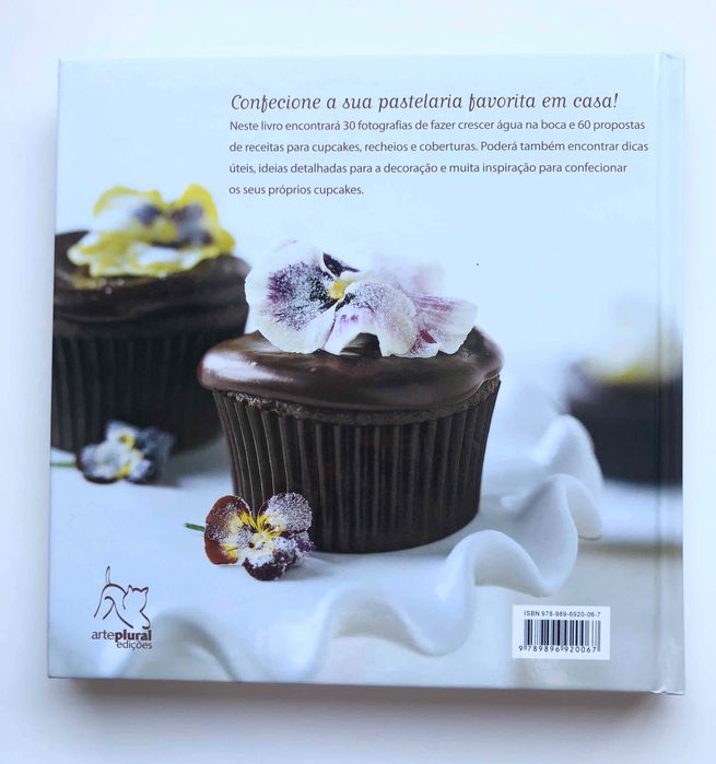 Livro "Cupcakes - Deliciosas tentações confecionadas na sua cozinha"