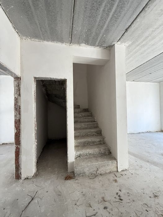 Таунхаус Буча РОЗСТРОЧКА Газ