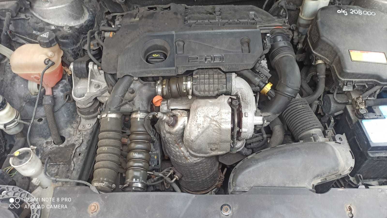 Citroen C5 diesel 1,6 automat bez aktywnego zawieszenia.