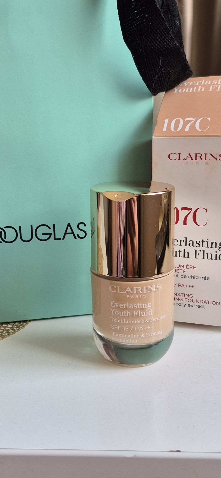 Clarins fluid 107C nowy Douglas