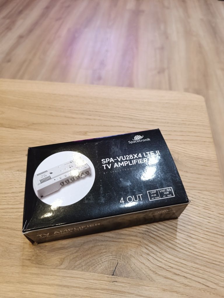 Wzmacniacz telewizyjny i radiowy Spacetronik SPA-VU28X4 LTE