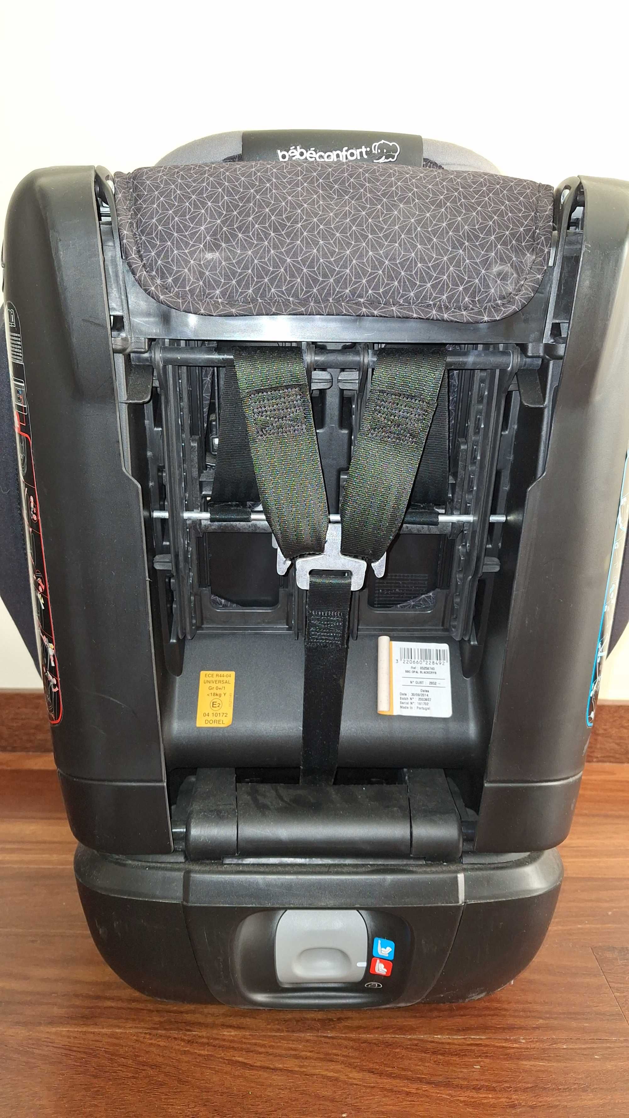 Cadeira auto Bebé Confort Opal com Isofix