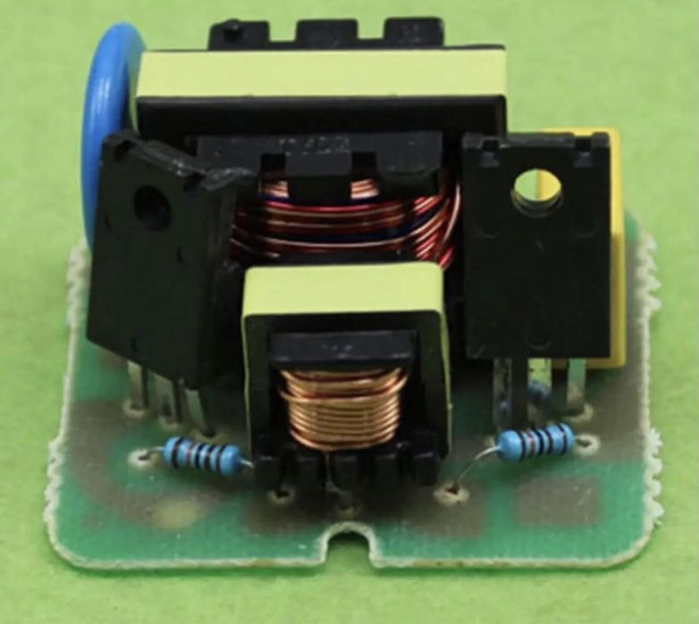 Стабілізатор/перетворювач напруги підвищує DC-AC 12В 35Вт - 220В