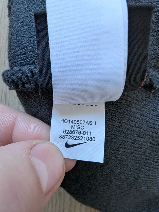 Зимова хайпова оригінальна шапка Nike Jdi Pom Beanie