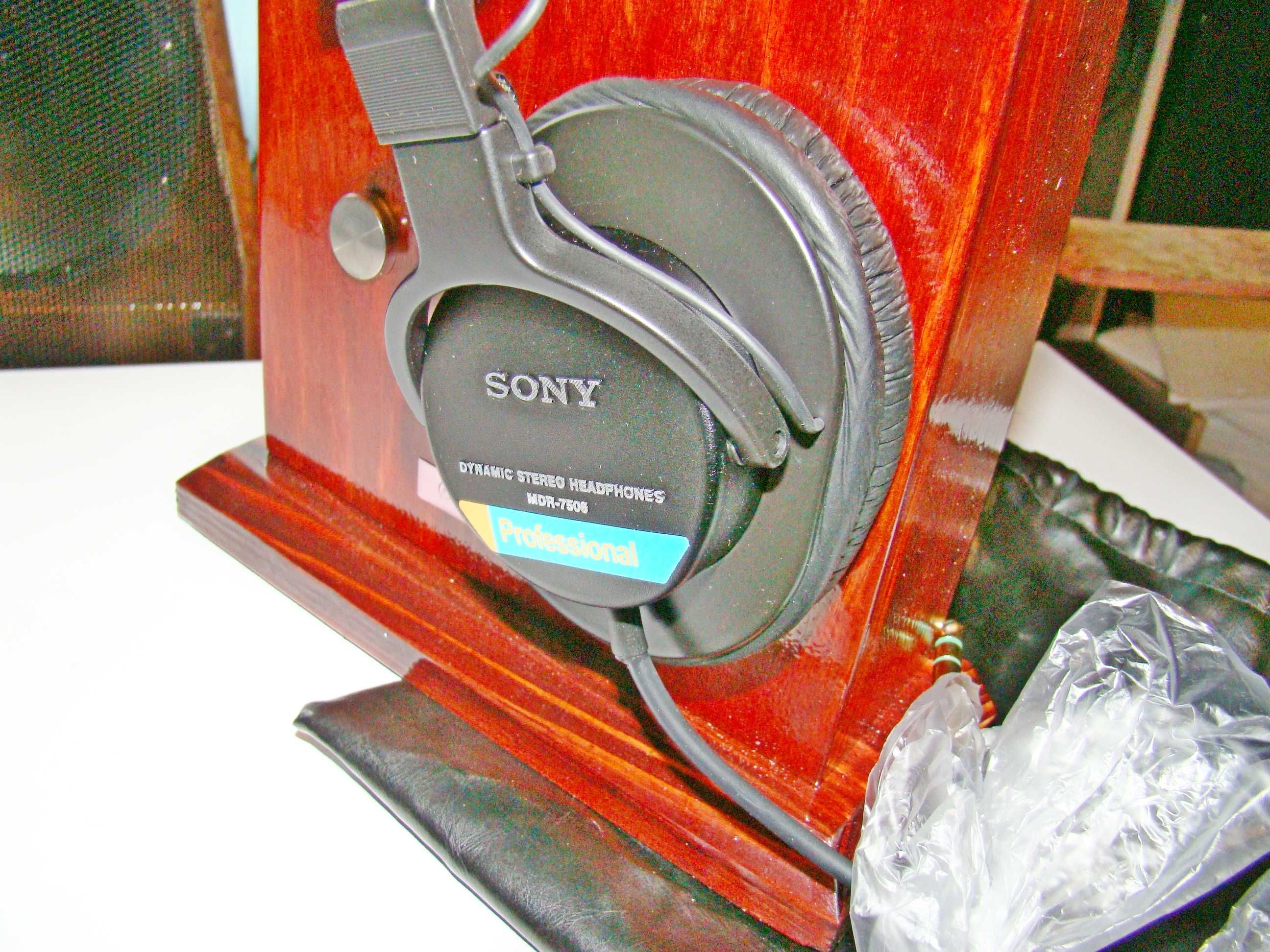 наушники полноразмерные Sony MDR7506