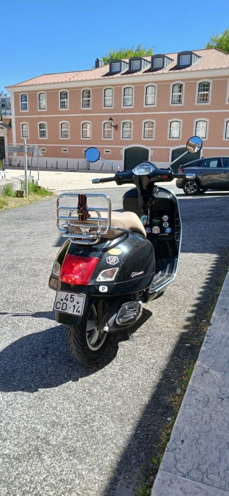 Vespa GTS 250i.e