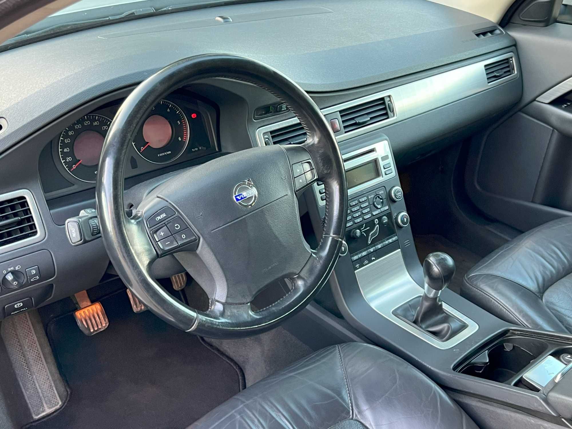 Volvo V70 D5 Nacional Full Extras