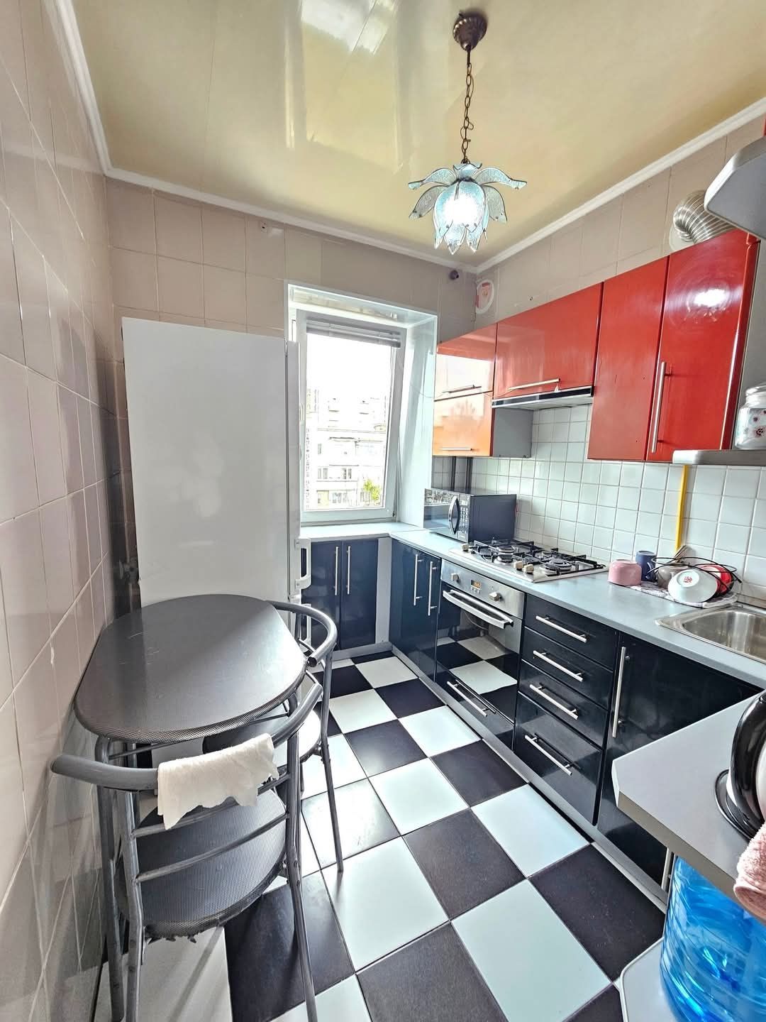 Продам 1-кім квартиру, район 8-9 школи