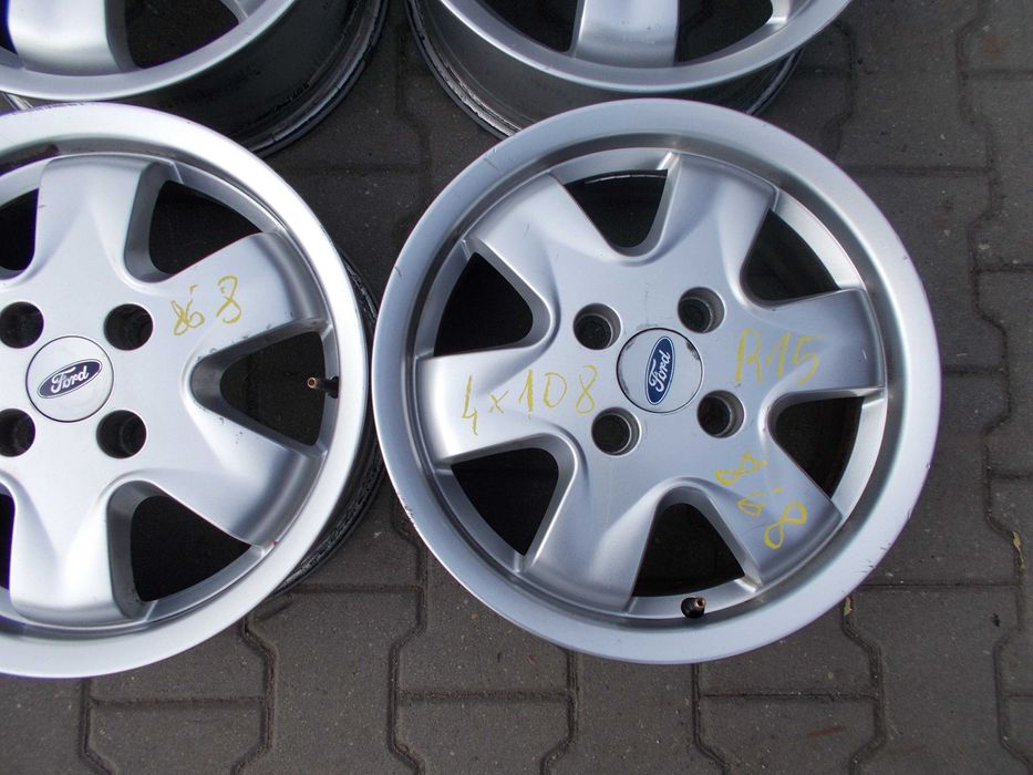 Felgi aluminiowe Ford 4x108 6Jx15 ET52,5 Nr.868
