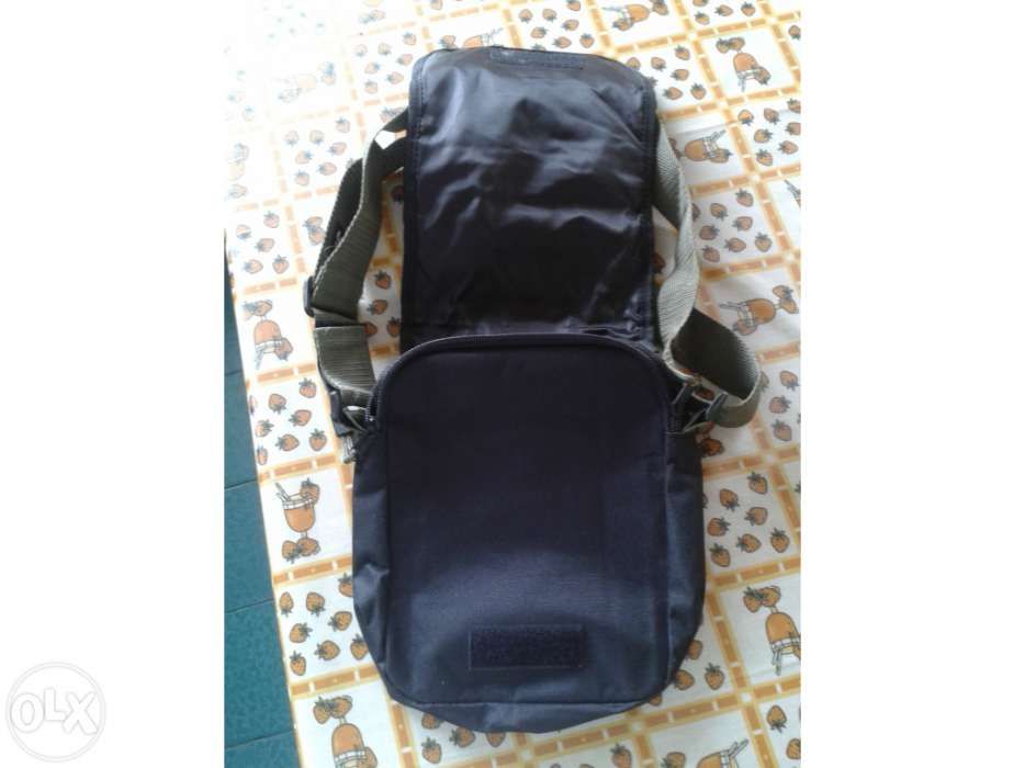 Bolsa preta e verde - nova