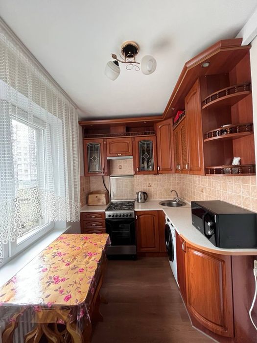 Здам 1/2 кімнатні квартири ПОДОБОВО