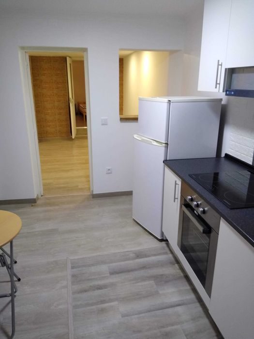 Apartamento T1 semi-mobilado para arrendar